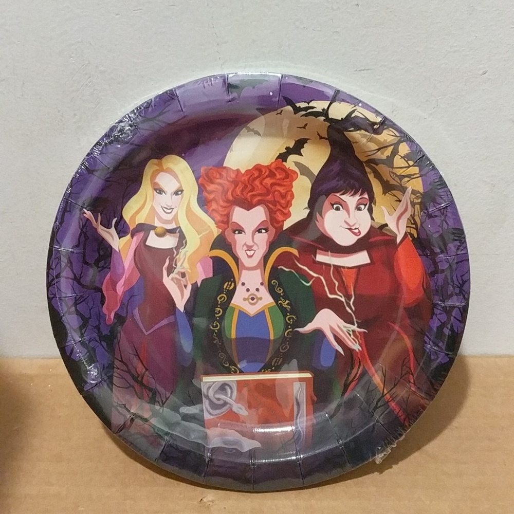 Hocus Pocus Witches party decorations